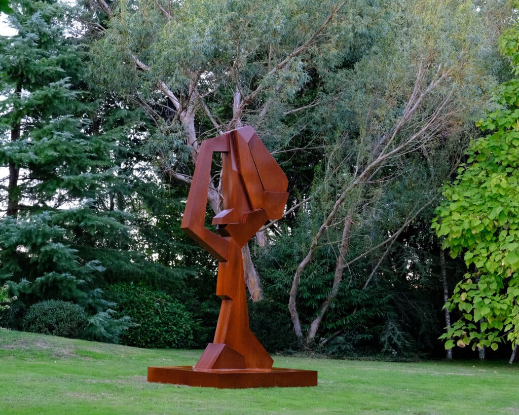 sculpture moderne